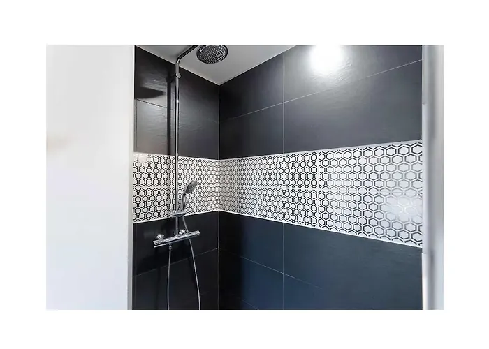 Contemporain Proche Meteo, Cambo, Edf, Airbus & Thales アパート