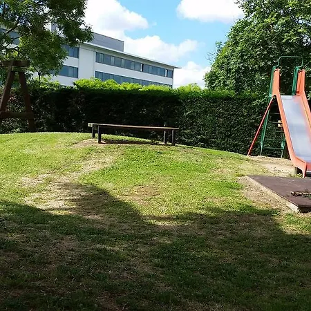 Contemporain Proche Meteo, Cambo, Edf, Airbus & Thales アパート