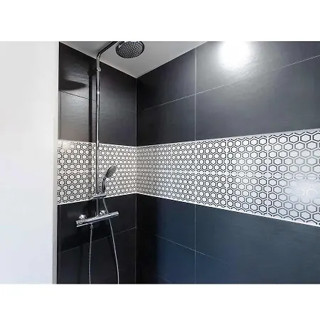 Contemporain Proche Meteo, Cambo, Edf, Airbus & Thales アパート